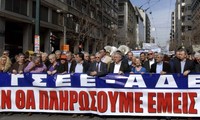 Greek journalists strike to protest austerity plan